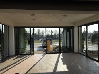 Prestavba domu smútku – Cajla,