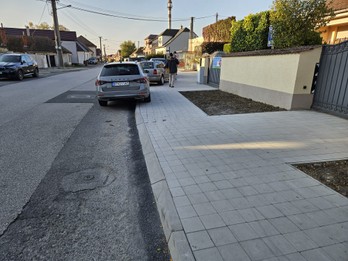 Stavebná úprava chodníka na Cajlanskej ulici