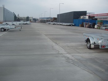 Spevnená plocha a kanalizácia